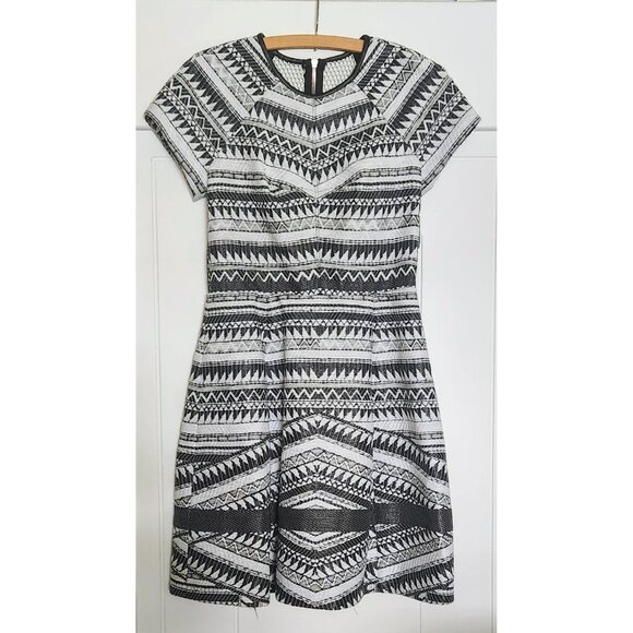 Yigal Azrouel Black and White Tribal pattern Dress Size 8 US - Picture 1 of 4